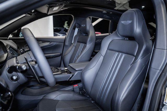 2025 Aston Martin DBX 707