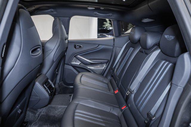 2025 Aston Martin DBX 707