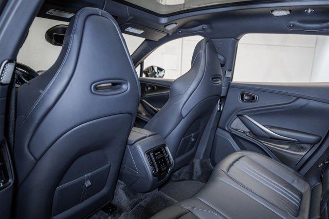 2025 Aston Martin DBX 707