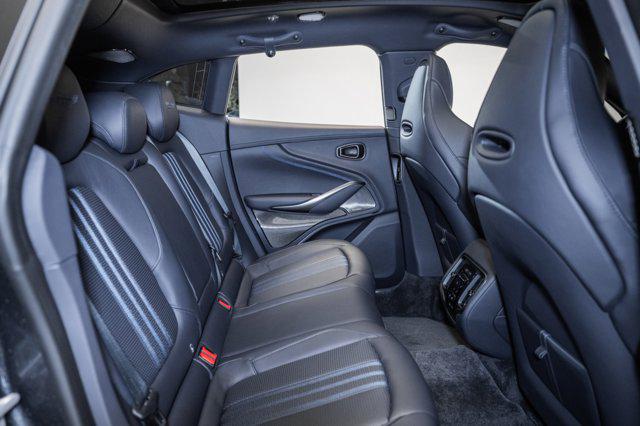 2025 Aston Martin DBX 707