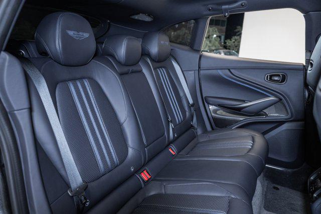2025 Aston Martin DBX 707