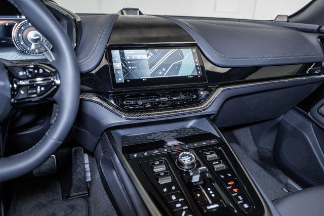 2025 Aston Martin DBX 707