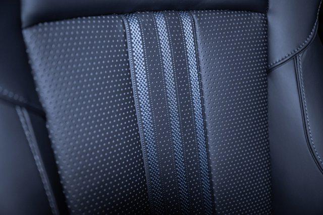 2025 Aston Martin DBX 707