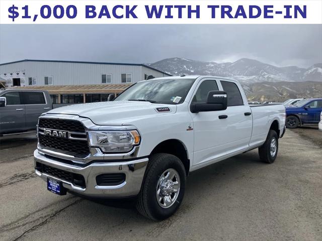 2024 RAM 3500 Tradesman Crew Cab 4x4 8 Box