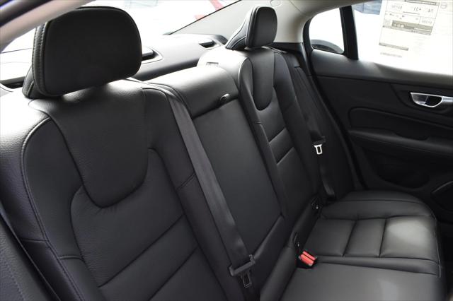 2025 Volvo S60 Plus