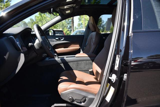 2025 Volvo XC60 Plug-In Hybrid Plus
