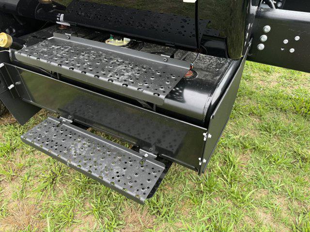 2025 Ford F-650 Base