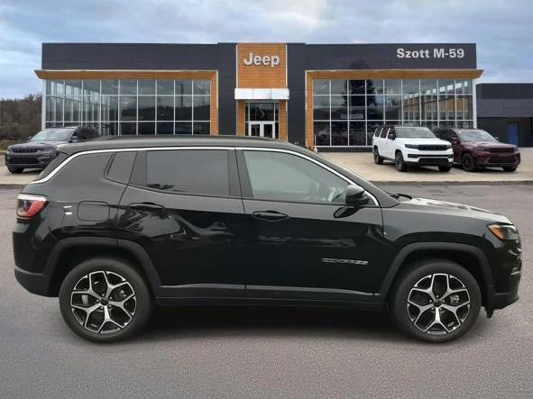 2025 Jeep Compass COMPASS LIMITED 4X4