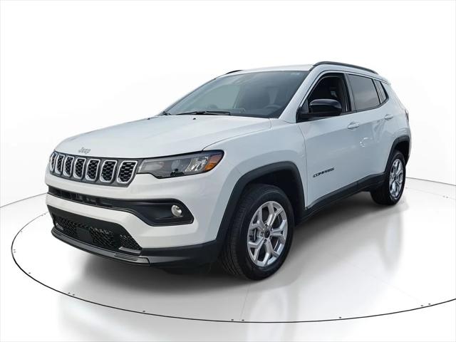 2025 Jeep Compass COMPASS LATITUDE 4X4