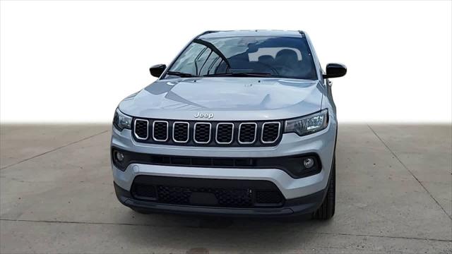 2025 Jeep Compass COMPASS LATITUDE 4X4