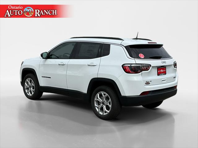 2025 Jeep Compass COMPASS LATITUDE 4X4