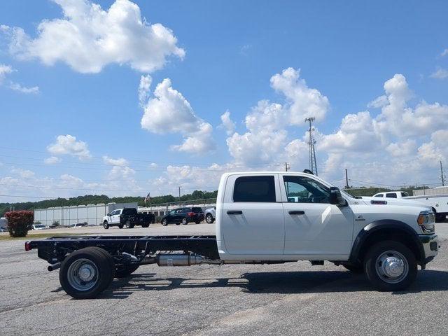 2024 RAM Ram 5500 Chassis Cab RAM 5500 TRADESMAN CHASSIS CREW CAB 4X2 84 CA