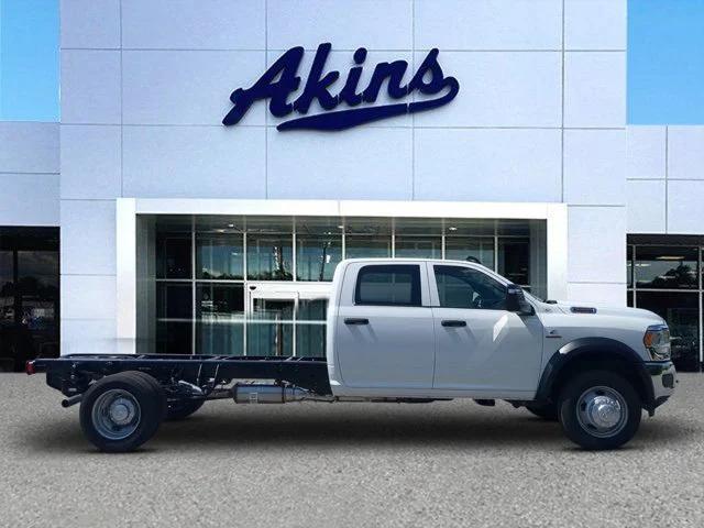 2024 RAM Ram 5500 Chassis Cab RAM 5500 TRADESMAN CHASSIS CREW CAB 4X2 84 CA