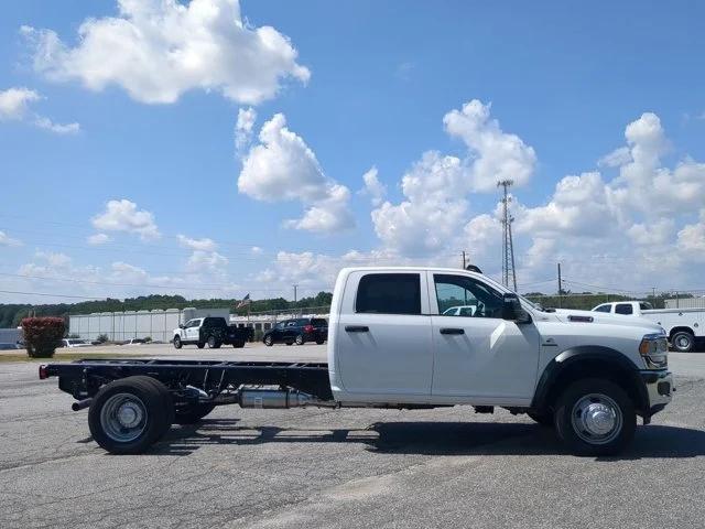 2024 RAM Ram 5500 Chassis Cab RAM 5500 TRADESMAN CHASSIS CREW CAB 4X2 84 CA