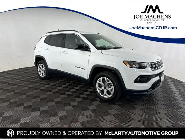 2025 Jeep Compass COMPASS LATITUDE 4X4