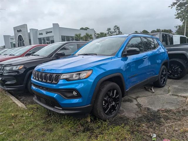 2025 Jeep Compass COMPASS LATITUDE 4X4