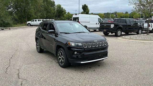 2025 Jeep Compass COMPASS LIMITED 4X4