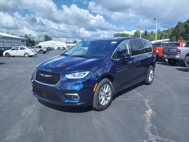 2024 Chrysler Pacifica PACIFICA TOURING L AWD