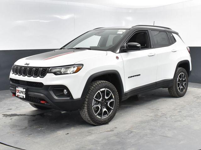 2025 Jeep Compass COMPASS TRAILHAWK 4X4