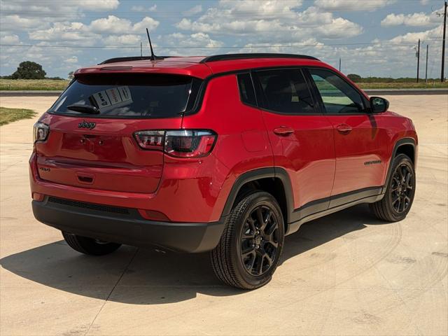 2025 Jeep Compass COMPASS LATITUDE 4X4