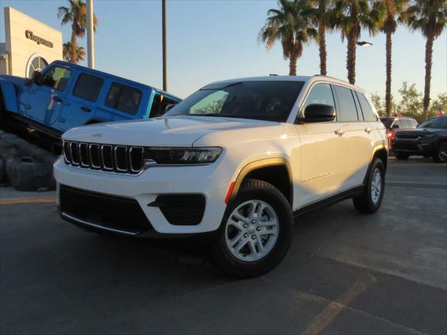 2024 Jeep Grand Cherokee GRAND CHEROKEE LAREDO 4X4