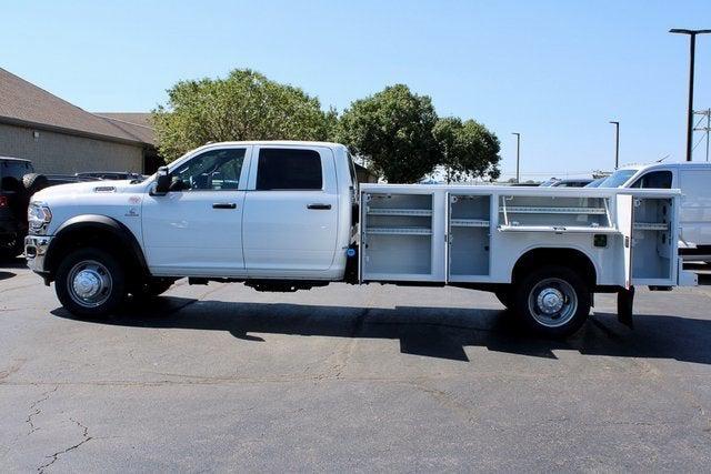 2024 RAM Ram 5500 Chassis Cab RAM 5500 TRADESMAN CHASSIS CREW CAB 4X4 84 CA 2024 RAM Ram 5500 Chassis Cab RAM 5500 TRADESMAN CHASSIS CREW CAB 4X4 84 CA