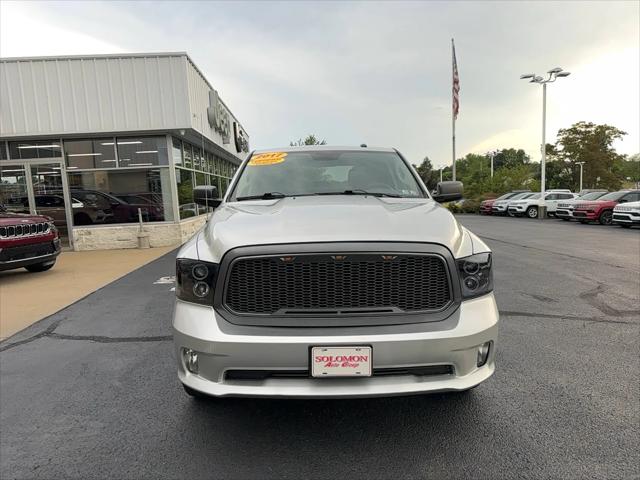 2017 RAM 1500 Express Crew Cab 4x4 57 Box