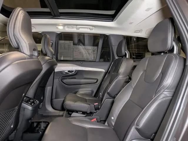 2025 Volvo XC90 B6 Ultra