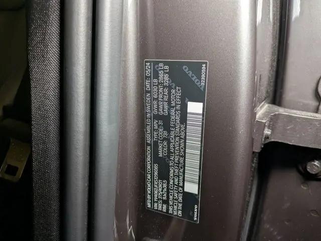 2025 Volvo XC90 B6 Ultra