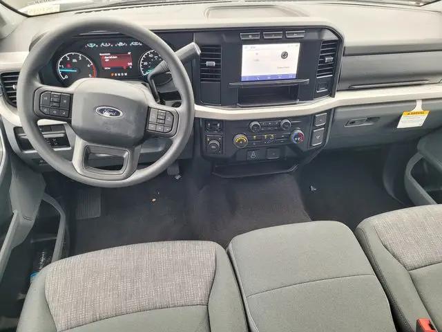 2024 Ford F-550 XLT