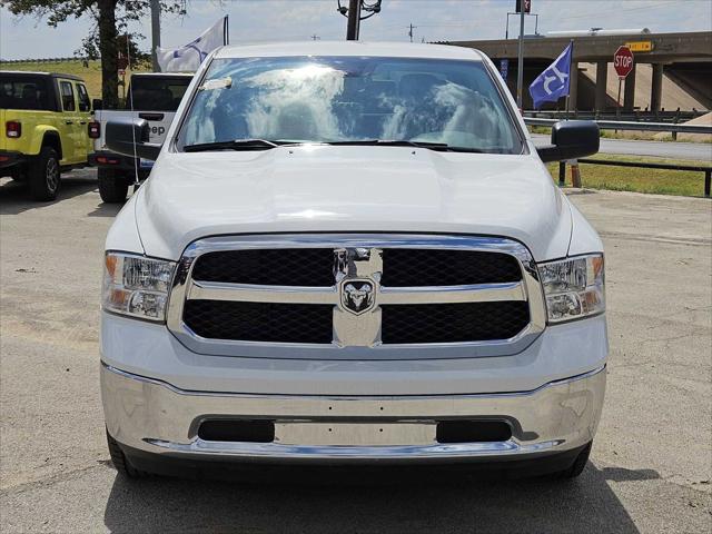 2024 RAM Ram 1500 Classic RAM 1500 CLASSIC TRADESMAN QUAD CAB 4X4 64 BOX