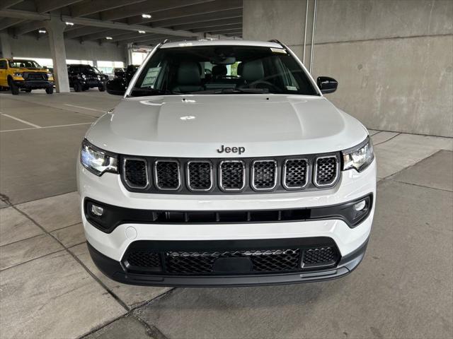 2024 Jeep Compass Latitude Lux FWD