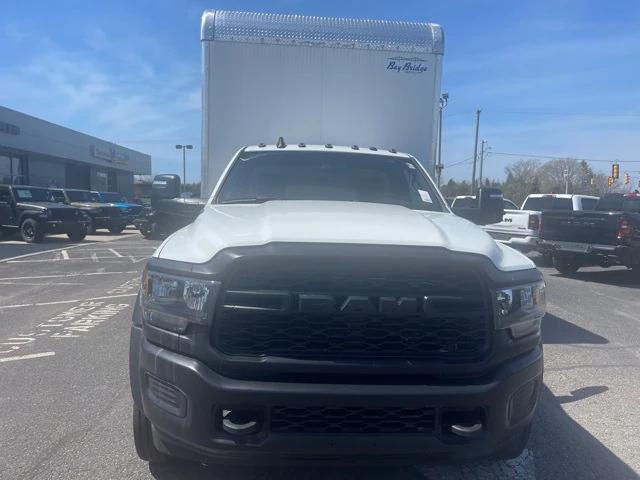 2024 RAM 4500 Chassis Tradesman/SLT