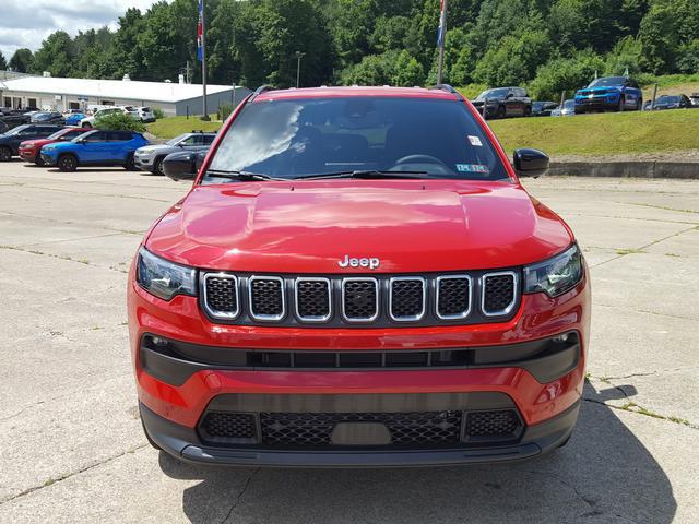 2023 Jeep Compass Latitude Lux FWD