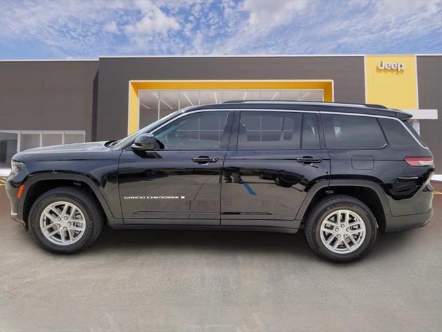 2023 Jeep Grand Cherokee L Laredo 4x4