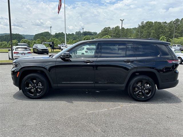 2023 Jeep Grand Cherokee L Altitude 4x2