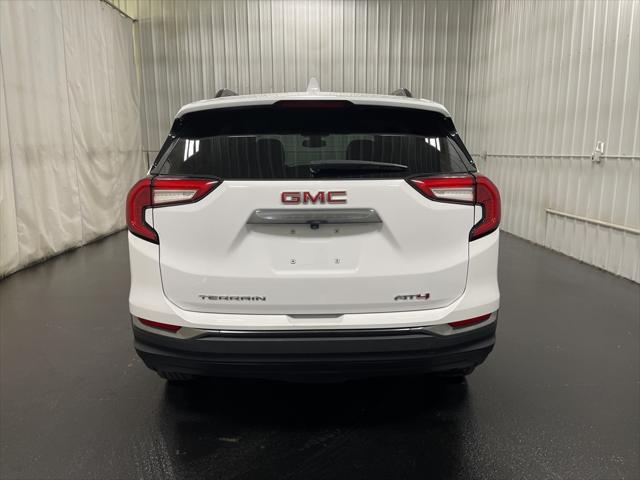 2023 GMC Terrain AWD AT4