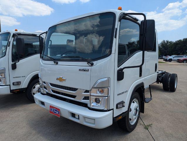 2025 Chevrolet 5500 Work Truck