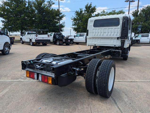 2025 Chevrolet 5500 Work Truck