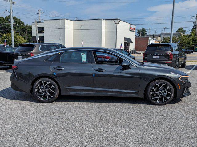 2025 Kia K5 EX