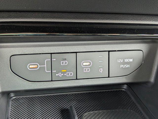 2025 Kia K5 EX