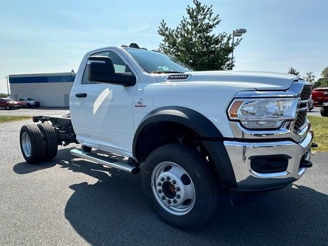 2024 RAM Ram 5500 Chassis Cab RAM 5500 TRADESMAN CHASSIS REGULAR CAB 4X4 60 CA