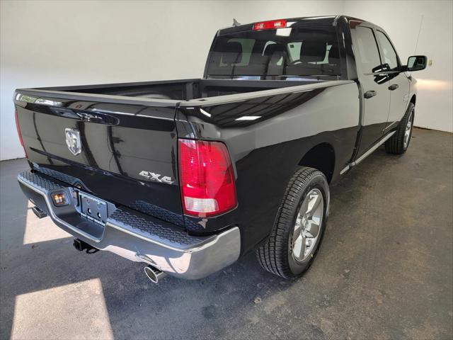 2024 RAM Ram 1500 Classic RAM 1500 CLASSIC TRADESMAN CREW CAB 4X4 64 BOX