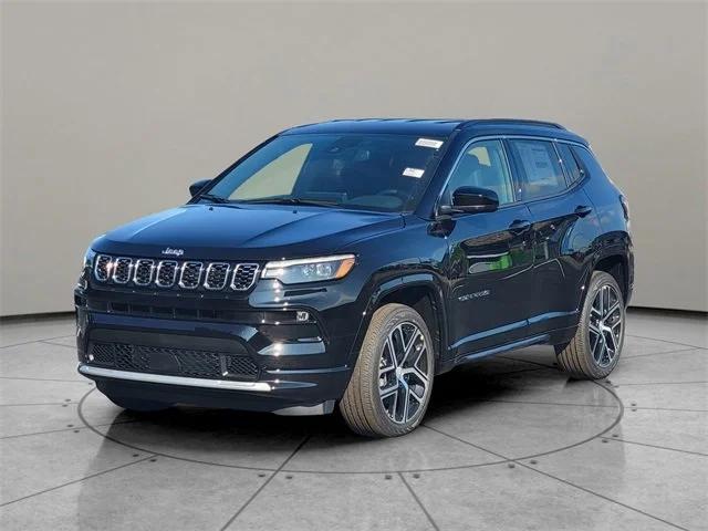 2024 Jeep Compass COMPASS LIMITED 4X4