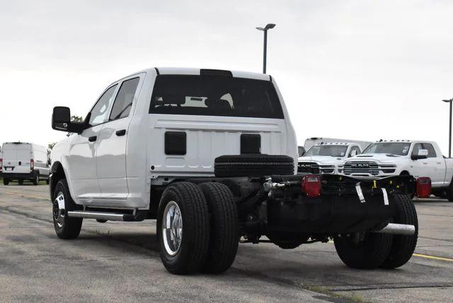 2024 RAM Ram 3500 Chassis Cab RAM 3500 TRADESMAN CREW CAB CHASSIS 4X4 60 CA