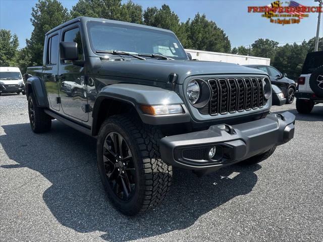 2024 Jeep Gladiator GLADIATOR NIGHTHAWK 4X4