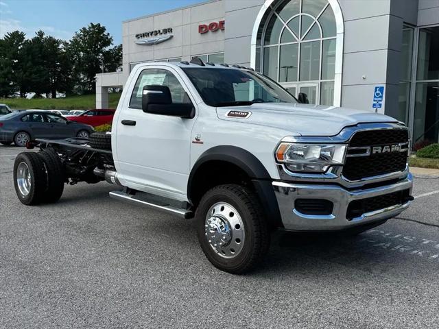 2024 RAM Ram 5500 Chassis Cab RAM 5500 TRADESMAN CHASSIS REGULAR CAB 4X4 84 CA