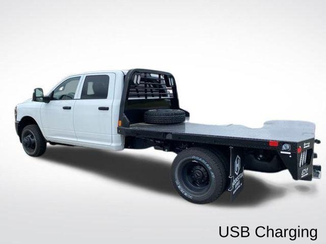 2024 RAM Ram 3500 Chassis Cab RAM 3500 TRADESMAN CREW CAB CHASSIS 4X4 60 CA