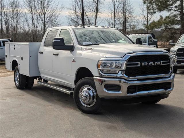 2024 RAM Ram 3500 Chassis Cab RAM 3500 TRADESMAN CREW CAB CHASSIS 4X4 60 CA