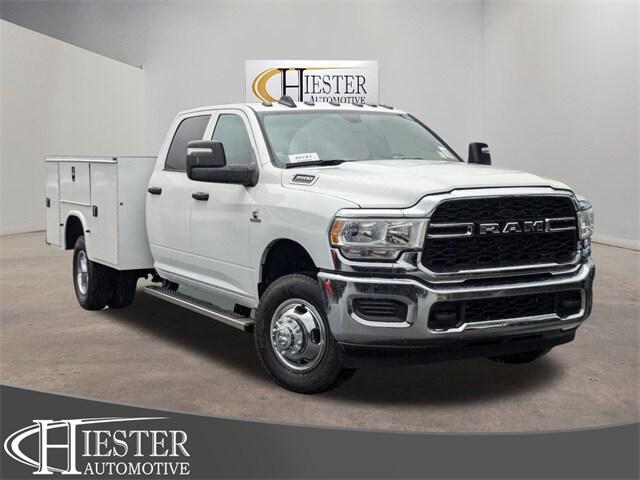 2024 RAM Ram 3500 Chassis Cab RAM 3500 TRADESMAN CREW CAB CHASSIS 4X4 60 CA